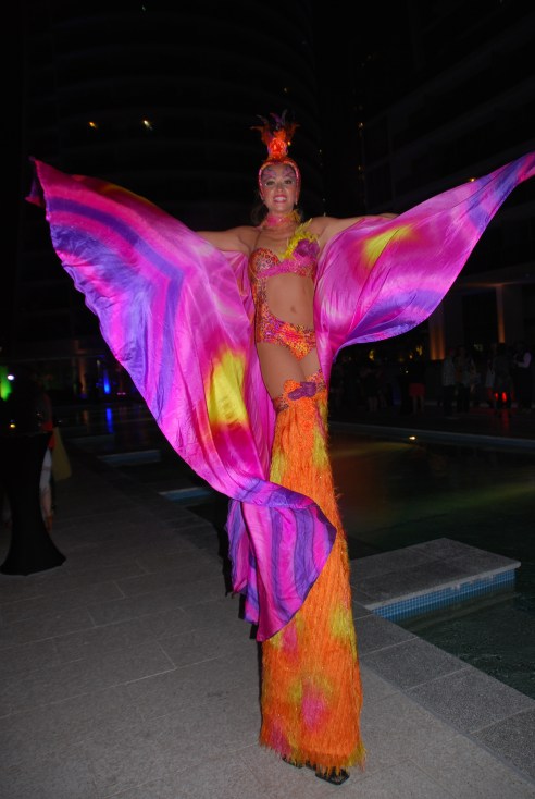 A stilt-walker at Saturday night's ProBlogger Training Event soiree.